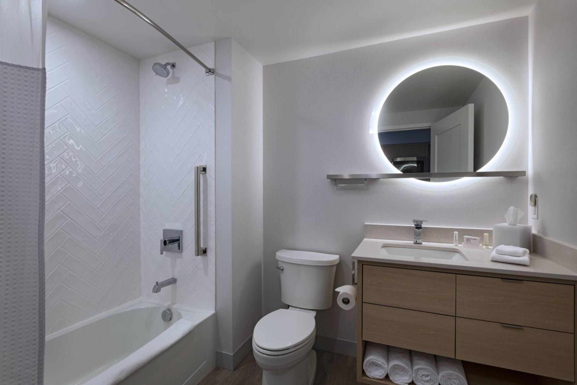Towneplace Suites By Marriott Brentwood Екстериор снимка
