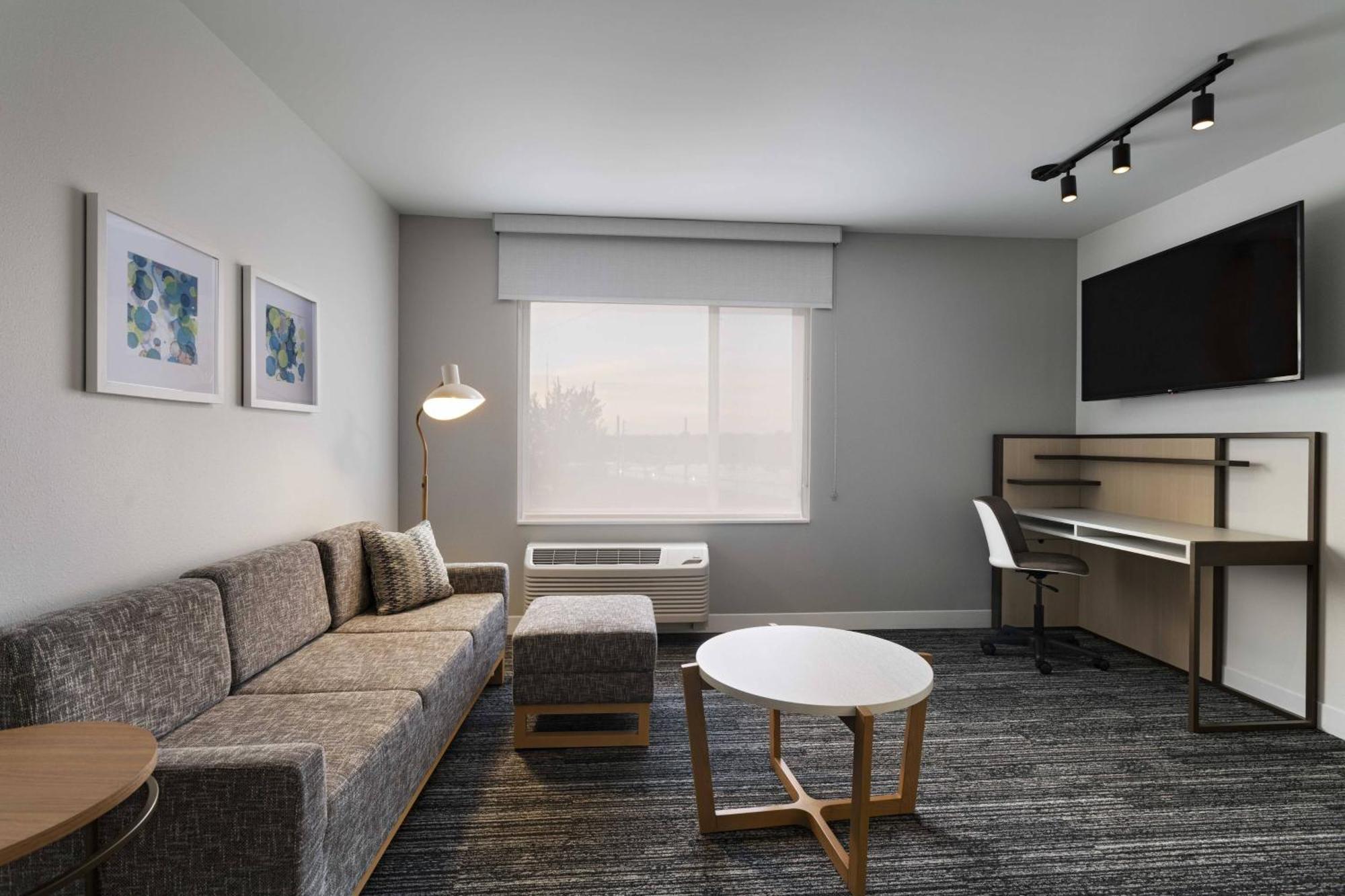 Towneplace Suites By Marriott Brentwood Екстериор снимка
